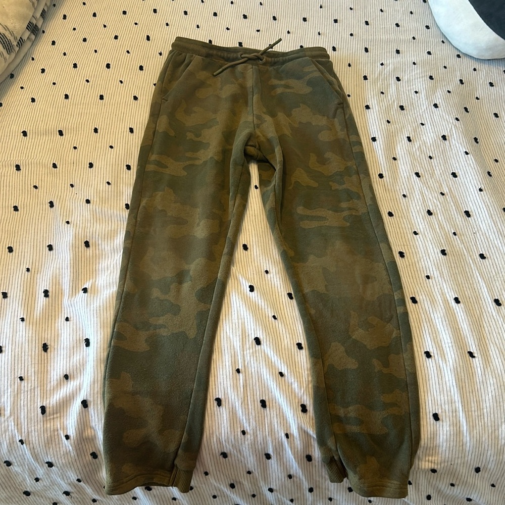 All in motion boys sweatpants size 8-10